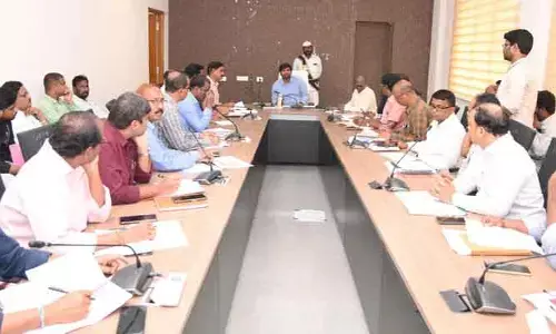 అభివృద్ధి పనుల్లో వేగం పెంచాలి : కలెక్టర్ కుమార్ దీపక్