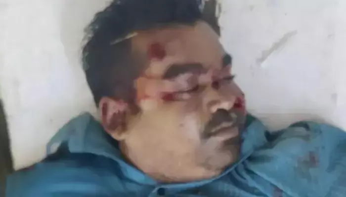 పందుల విషయంలో వేట కొడవళ్ళతో దాడి