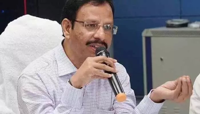 టీజీఎస్ఆర్టీసీలో ఉద్యోగాల భర్తీపై సజ్జనార్ కీలక ప్రకటన టీజీఎస్ఆర్టీసీలో ఉద్యోగాల భర్తీపై సజ్జనార్ కీలక ప్రకటన