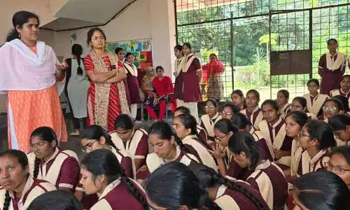 ఉపాధ్యాయుల కోసం విద్యార్థుల ఉపవాస దీక్ష