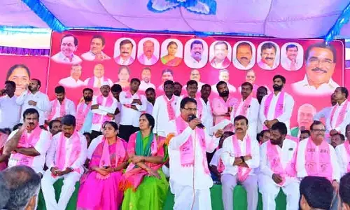 రాష్ట్రంలో రెండు జాతీయ పార్టీలు మిలాఖత్.. : మాజీ మంత్రి నిరంజన్ రెడ్డి