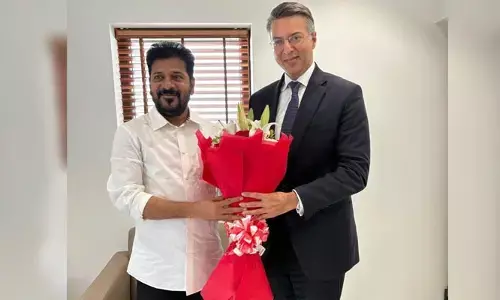 Amity University: ఢిల్లీలో సీఎం రేవంత్‌రెడ్డితో అమిటి యూనివ‌ర్సిటీ చాన్స్‌ల‌ర్ భేటీ.. ఎందుకంటే?