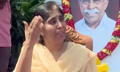 పులివెందుల వస్తున్నానంటే అమ్మ భయపడుతుంది...వైఎస్ సునీత ఆవేదన