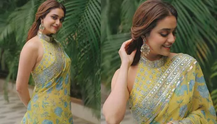 ట్రెడిషనల్ లుక్లో కీర్తి సురేశ్.. సూర్యుడిని క్యాచ్ చేస్తున్నా అంటూ ఇంట్రెస్టింగ్ పోస్ట్ ట్రెడిషనల్ లుక్లో కీర్తి సురేశ్.. సూర్యుడిని క్యాచ్ చేస్తున్నా అంటూ ఇంట్రెస్టింగ్ పోస్ట్