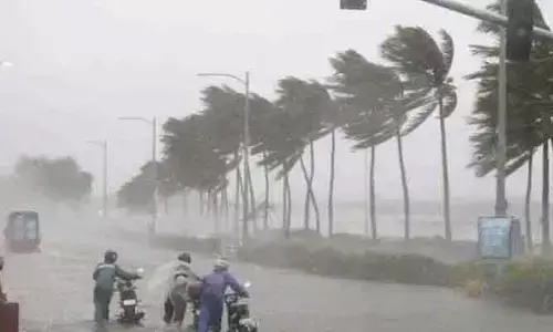 మరో అల్పపీడనం: తెలంగాణలో ఈ జిల్లాలకు ఎల్లో అలర్ట్
