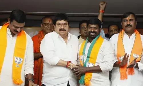 బాలరాజు వెంట వంద మంది చేరితేనే రూ. 100 మెంబర్​షిప్​ఇస్తాం: రాంచందర్​రావు