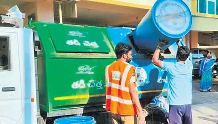 చెత్త పన్ను వసూళ్లు.. మరో 10 మందిపై వేటు చెత్త పన్ను వసూళ్లు.. మరో 10 మందిపై వేటు