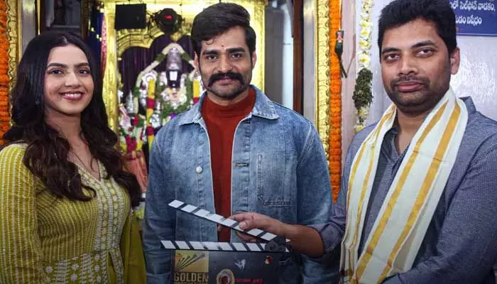 సరికొత్త ఎమోషనల్ సస్పెన్స్ థ్రిల్లర్ చిత్రం స్టార్ట్.. చూస్తే సుస్సు పోసుకోవాల్సిందే..! సరికొత్త ఎమోషనల్ సస్పెన్స్ థ్రిల్లర్ చిత్రం స్టార్ట్.. చూస్తే సుస్సు పోసుకోవాల్సిందే..!