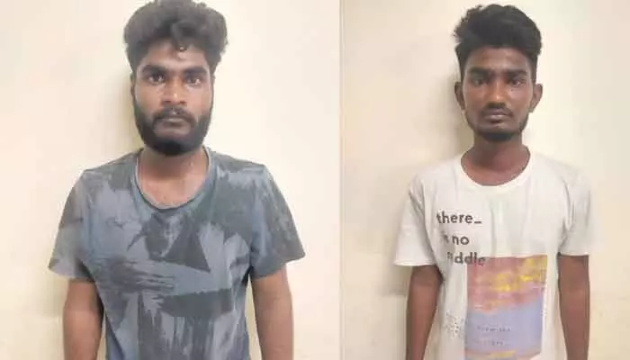 బైకులు చోరీ చేస్తున్న ఇద్దరు దొంగల అరెస్ట్ బైకులు చోరీ చేస్తున్న ఇద్దరు దొంగల అరెస్ట్