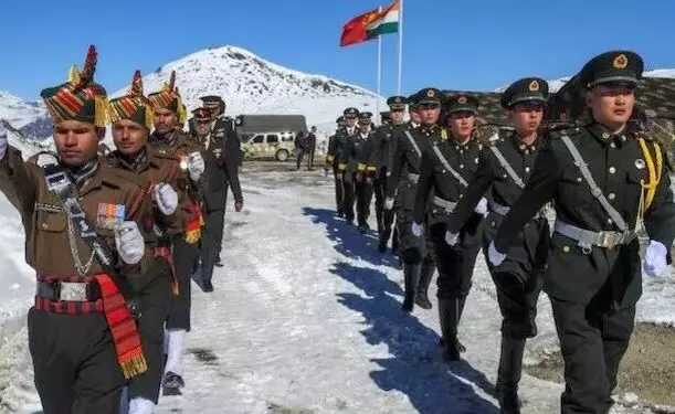 China: ఎల్ఏసీ సమీపంలో 5,000 కి.మీ. పొడవైన రైల్వేలైన్ నిర్మిస్తున్న డ్రాగన్ కంట్రీ China: ఎల్ఏసీ సమీపంలో 5,000 కి.మీ. పొడవైన రైల్వేలైన్ నిర్మిస్తున్న డ్రాగన్ కంట్రీ