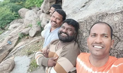 ఎదలోతులో ఏ మూలనో నిదురించు జ్ఞాపకాలు నిద్ర లేస్తున్నాయి.!