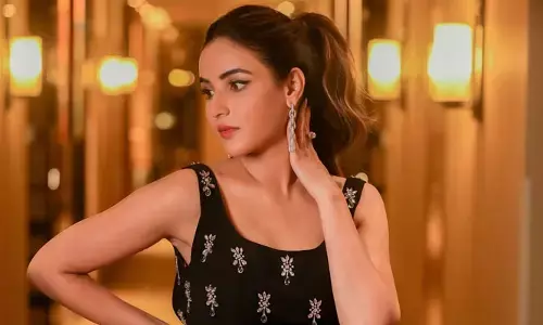 ఆడిషన్ పేరుతో హోటల్ రూమ్‌కు పిలిచి బంధించిన డైరెక్టర్.. పాడుపని చేసేందుకు ప్రయత్నం.. హీరోయిన్ సంచలనం