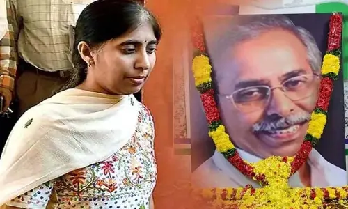 టన్నుల కొద్దీ సాక్ష్యాలున్నా.. ఇంకా విచారణ కొనసాగిస్తారా?