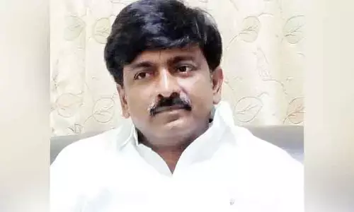 మహిళా ఓటర్లకు ముక్కు పుడకలు, చీరలు: జగన్‌పై బీటెక్ రవి సంచలన ఆరోపణలు