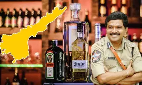 లిక్కర్ స్కామ్ కేసులో బిగ్ ట్విస్ట్.. తెరపైకి ఐపీఎస్ PSR ఆంజనేయులు పేరు