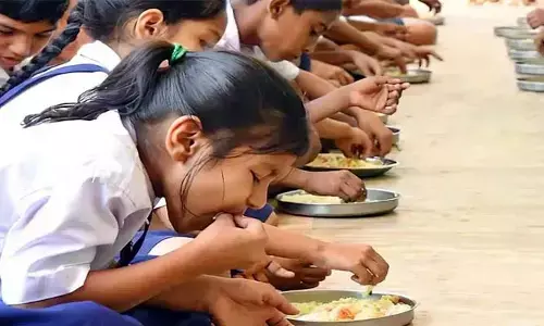 ఫుడ్ పాయిజన్ ఘటనలు పొరపాట్లు కావు.. ఇది వ్యవస్థాపిత వైఫల్యం!