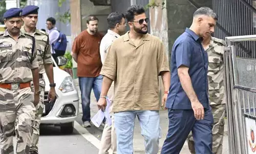 Suresh Raina : బెట్టింగ్ యాప్ కేసు.. ED ఆఫీసుకు  క్రికెటర్ సురేష్ రైనా