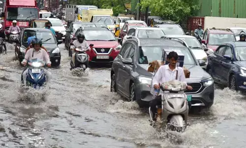 HYD Traffic Police: సీరియస్‌గా తీసుకోండి.. అనవసరంగా బయటకు రాకండి