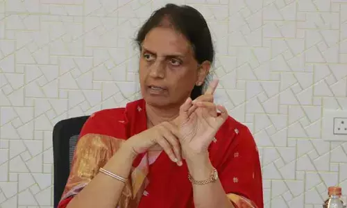 Sabitha Indra Reddy: మాజీ మంత్రి సబితా ఇంద్రా రెడ్డికి షాక్!