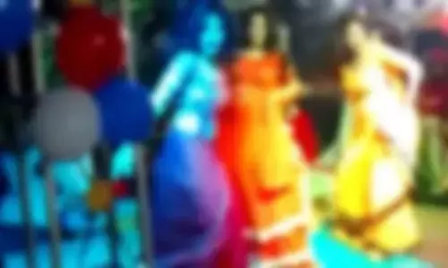 85ఏళ్ల వృద్ధుడి రాసలీలలు.. ఒక్క రాత్రికి రూ.12లక్షలు.. ఐదుగురితో ఒకేసారి..