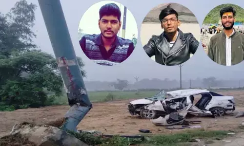 పుట్టినరోజు విషాదం.. కారు ప్రమాదంలో ముగ్గురు స్నేహితుల దుర్మరణం..