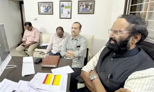 Uttam Kumar Reddy: ప్రాజెక్టుల వద్ద 24 గంటలు పహారా పెట్టండి