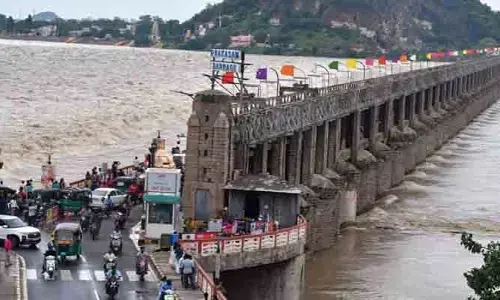 ఆ రెండు జిల్లాల్లో అతి భారీ వర్షాలు.. కలెక్టరేట్లలో కంట్రోల్ రూంల ఏర్పాటు