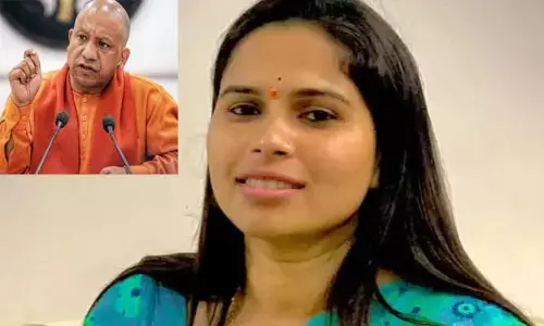 సీఎంను పొగిడిన ఎమ్మెల్యే.. వెంటనే సస్పెండ్