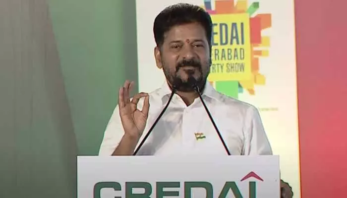 Credai: నేను మధ్యతరగతి ఆలోచన కలిగిన ముఖ్యమంత్రిని ఆ పని చేయలేను: సీఎం రేవంత్ రెడ్డి Credai: నేను మధ్యతరగతి ఆలోచన కలిగిన ముఖ్యమంత్రిని ఆ పని చేయలేను: సీఎం రేవంత్ రెడ్డి