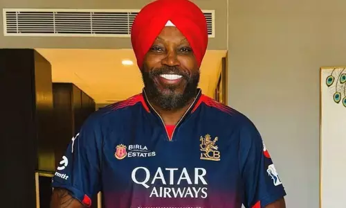 IPL 2025: రంగంలోకి ఆ విధ్వంసకర ఆటగాడు...RCB జెర్సీ వేసుకొని.. పంజాబ్ కు సపోర్ట్ !
