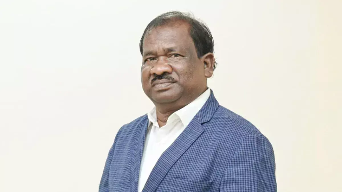రాష్ట్రంలో తీవ్ర విషాదం.. విద్యాశాఖ మంత్రి కన్నుమూత