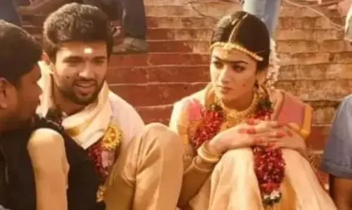 విజయ్‌ దేవరకొండతో రష్మిక పెళ్లి.. దుమారం రేపుతున్న ఫొటోలు