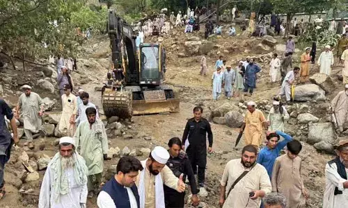 Pakistan flash floods : ఆకస్మిక వరదలు..307 కి చేరిన మృతుల సంఖ్య