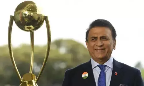 వాంఖడే స్టేడియంలో సునీల్ గవాస్కర్ విగ్రహం