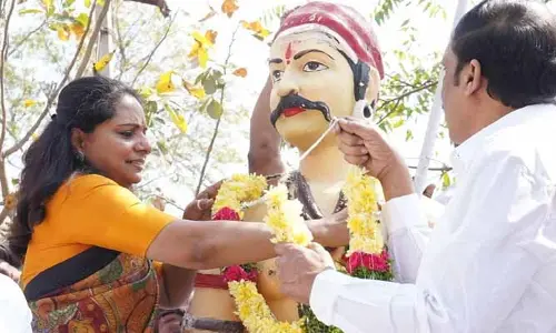 సర్వాయి పాపన్న గౌడ్ మనందరికీ ఆదర్శం.. జయంతి వేళ ఎమ్మెల్సీ కవిత ట్వీట్