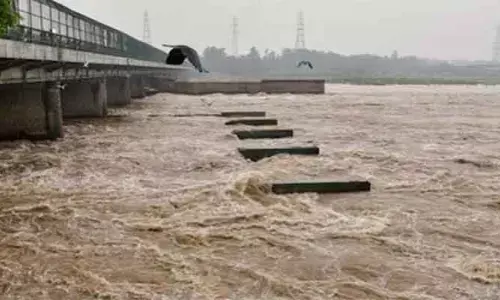 ప్రమాదకర స్థాయిలో యమునా.. హై అలర్ట్ ప్రకటన