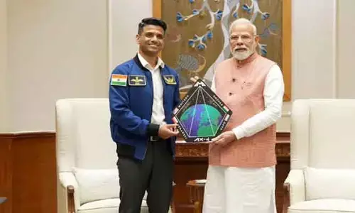 పీఎం మోడీని కలిసిన శుభాంశు శుక్లా