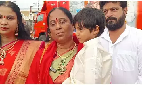Konda Surekha: శ్రీవారి సేవలో మంత్రి కొండా సురేఖ.. కుటుంబ సమేతంగా తిరుమల దర్శనం