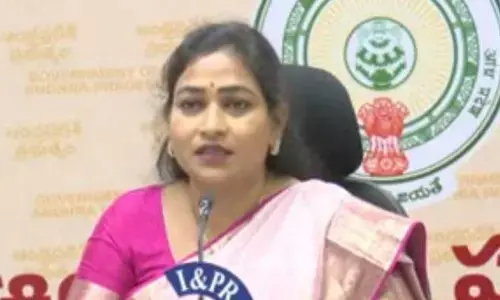 అమరావతిపై మూకుమ్మడి దాడి