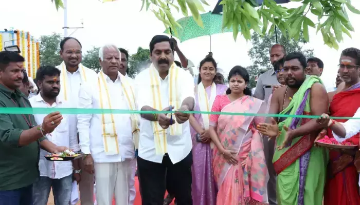 సాండ్ బజార్ ఏర్పాటుతో ఇందిరమ్మ ఇండ్ల లబ్ధిదారులకు  ప్రయోజనం