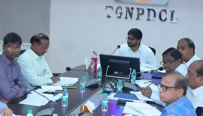 రీ-అలైన్మెంట్  చేసుకోని కేబుల్ వైర్లు  వెంటనే తొలగించాలి