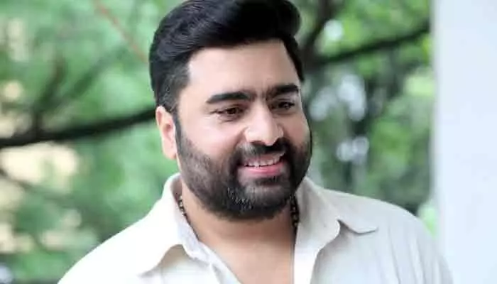 Nara Rohit: అందుకే వార్-2 చూడలేదు.. ఎన్టీఆర్ మూవీపై నారా రోహిత్ షాకింగ్ కామెంట్స్ Nara Rohit: అందుకే వార్-2 చూడలేదు.. ఎన్టీఆర్ మూవీపై నారా రోహిత్ షాకింగ్ కామెంట్స్