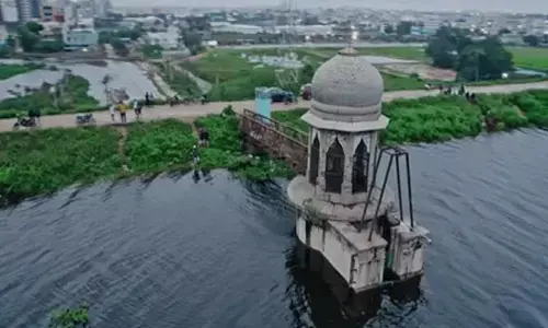 ఫాక్స్ సాగర్ చెరువులో అక్రమ నిర్మాణాలకు ఇరిగేషన్ సహకారం!