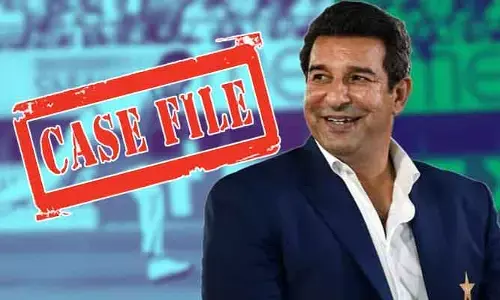 క్రికెట్‌లో మరో సంచలనం.. పాక్ దిగ్గజం వసీం అక్రమ్‌పై కేసు నమోదు