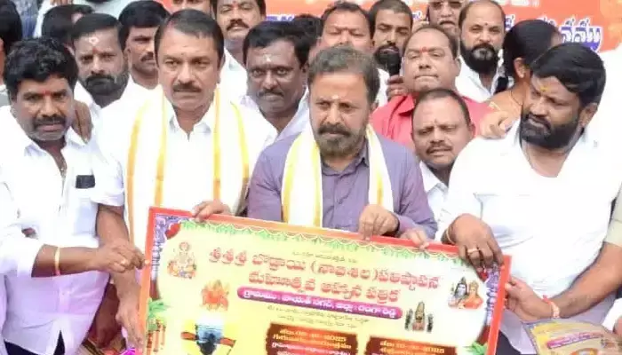 బొడ్రాయి ఉత్సవాలు ఘనంగా నిర్వహించాలి