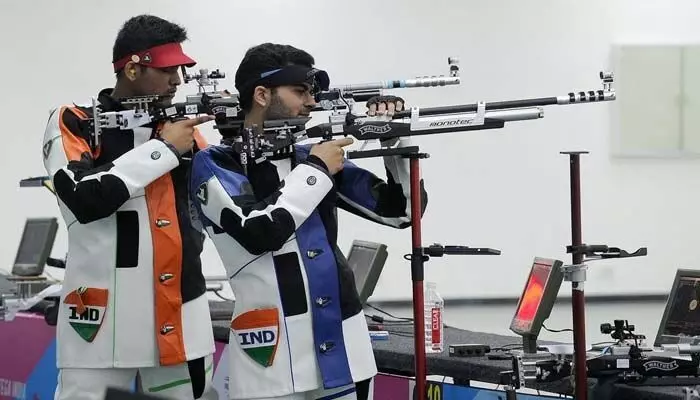 Asian Shooting Championships : భారత షూటర్ల పతకాల పంట.. ఒకే రోజు నాలుగు గోల్డ్ మెడల్స్ కైవసం Asian Shooting Championships : భారత షూటర్ల పతకాల పంట.. ఒకే రోజు నాలుగు గోల్డ్ మెడల్స్ కైవసం