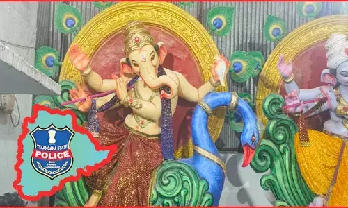 గణపతి ప్రతిమల తరలింపు.. వారికి పోలీసుల హెచ్చరిక