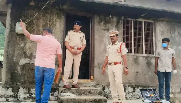 పాన్ గల్ లో వృద్ధుడి దారుణ హత్య