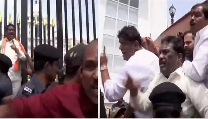 సచివాలయ ముట్టడికి బీజేపీ యత్నం.. తీవ్ర ఉద్రిక్తత, పలువురు కార్పొరేటర్లు అరెస్ట్ సచివాలయ ముట్టడికి బీజేపీ యత్నం.. తీవ్ర ఉద్రిక్తత, పలువురు కార్పొరేటర్లు అరెస్ట్