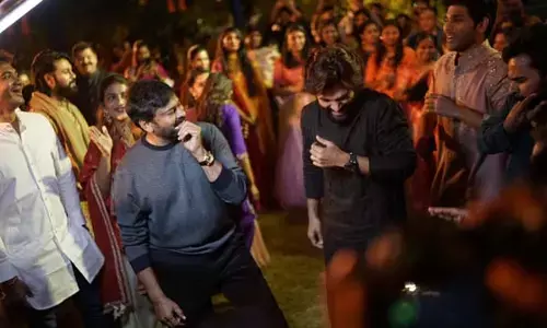 రెండు తెలుగు రాష్ట్రాలు ఈ ట్వీట్ కోసమే ఎదురుచూస్తున్నాయి.. అల్లు అర్జున్ పోస్ట్ వైరల్